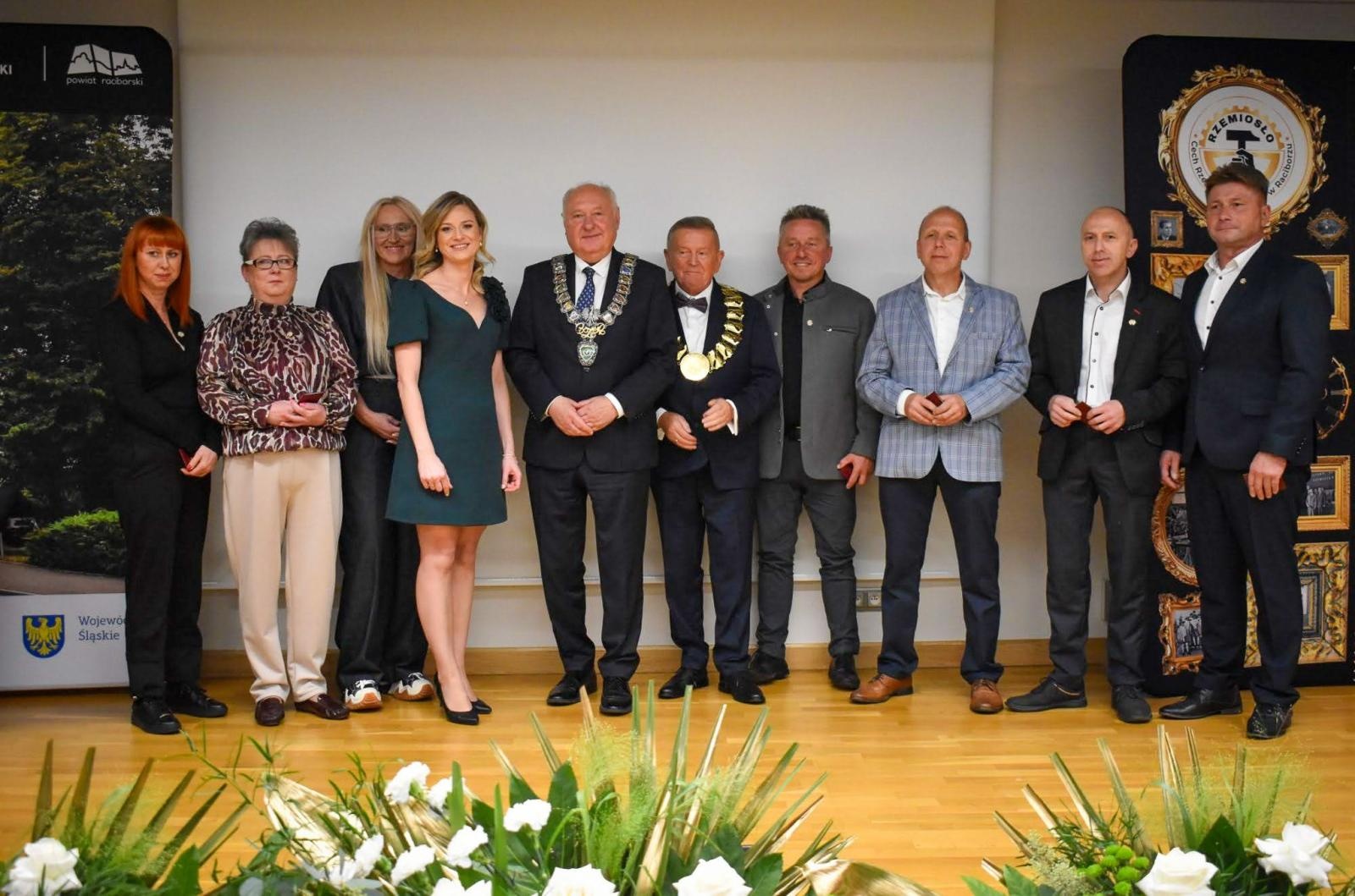 Zdjęcie w galerii na portalu naszraciborz.pl: Cech Rzemiosł Różnych w Raciborzu świętuje 80-lecie istnienia [FOTO] wiadomości z regionu
