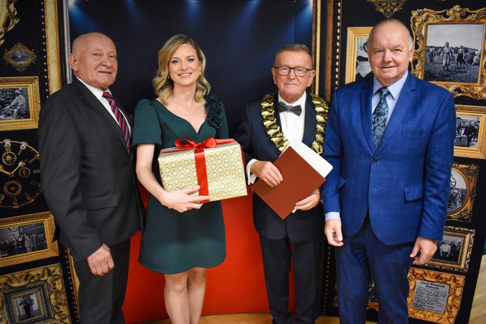 Zdjęcie w galerii na portalu naszraciborz.pl: Cech Rzemiosł Różnych w Raciborzu świętuje 80-lecie istnienia [FOTO] wiadomości z regionu