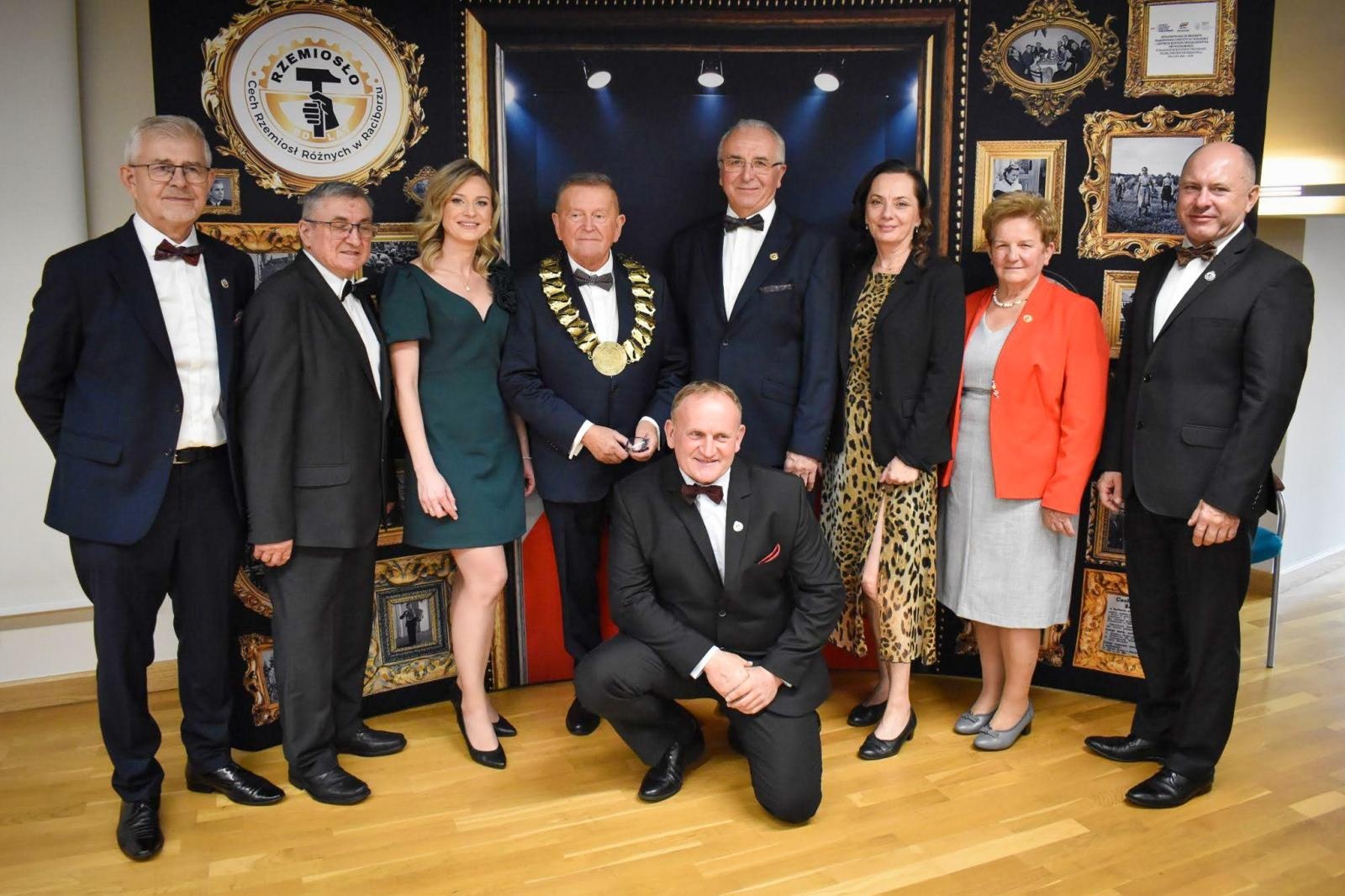 Zdjęcie w galerii na portalu naszraciborz.pl: Cech Rzemiosł Różnych w Raciborzu świętuje 80-lecie istnienia [FOTO] wiadomości z regionu