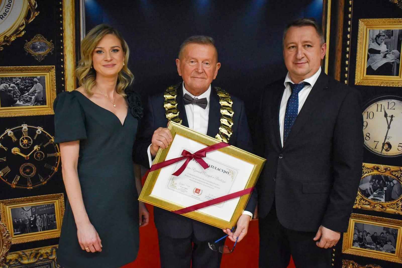 Zdjęcie w galerii na portalu naszraciborz.pl: Cech Rzemiosł Różnych w Raciborzu świętuje 80-lecie istnienia [FOTO] wiadomości z regionu