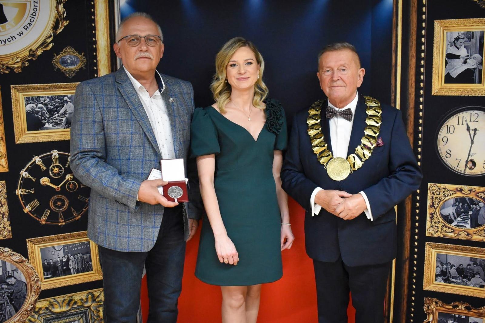 Zdjęcie w galerii na portalu naszraciborz.pl: Cech Rzemiosł Różnych w Raciborzu świętuje 80-lecie istnienia [FOTO] wiadomości z regionu