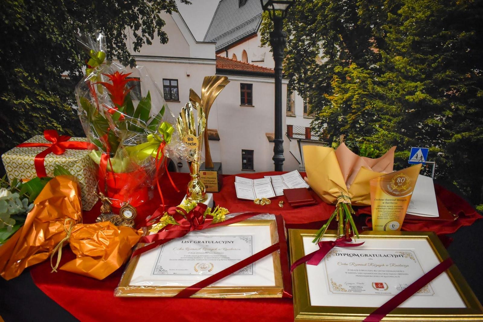 Zdjęcie w galerii na portalu naszraciborz.pl: Cech Rzemiosł Różnych w Raciborzu świętuje 80-lecie istnienia [FOTO] wiadomości z regionu