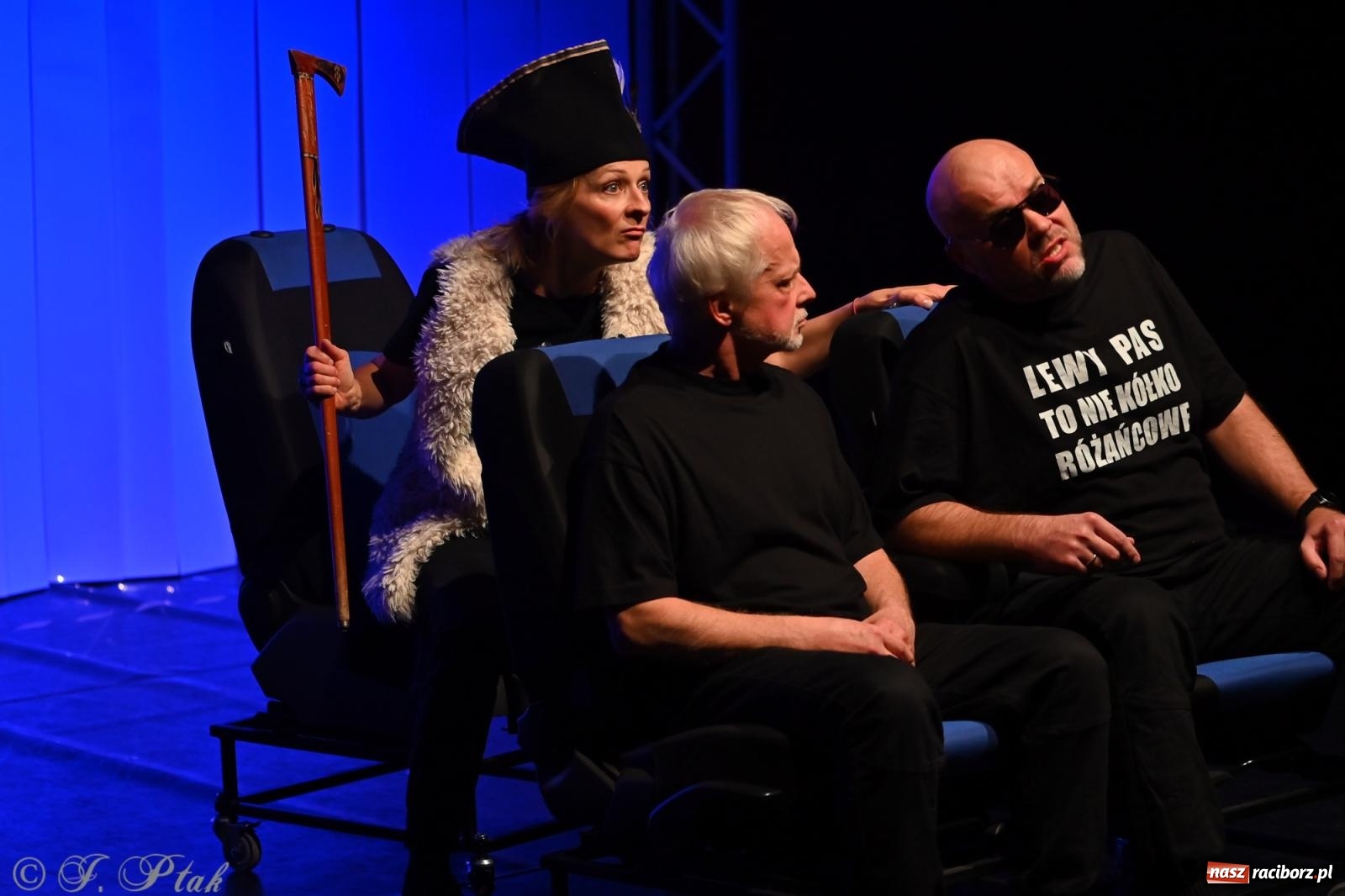 Zdjęcie w galerii na portalu naszraciborz.pl: OFF-ka na wysokich obrotach – drugi dzień festiwalu pełen artystycznych kontrastów [FOTO, WIDEO] wiadomości z regionu