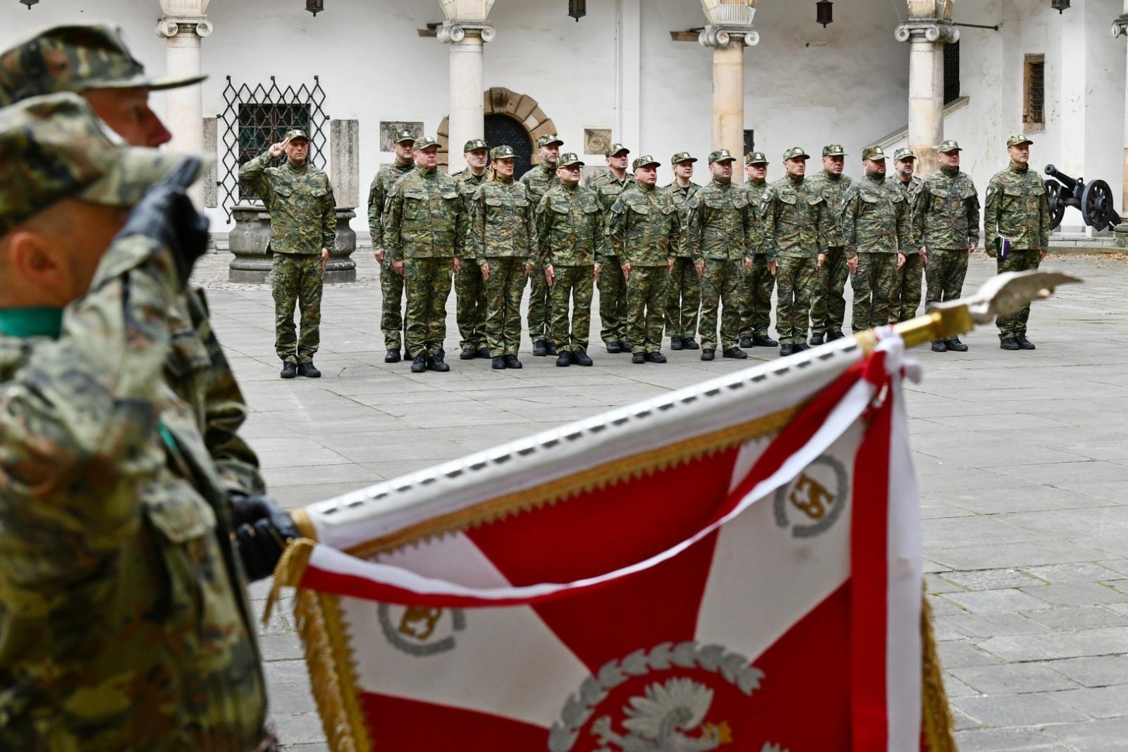Zdjęcie w galerii na portalu naszraciborz.pl: Śląski Oddział Straży Granicznej z Raciborza zasiliło 42 nowych funkcjonariuszy wiadomości z regionu