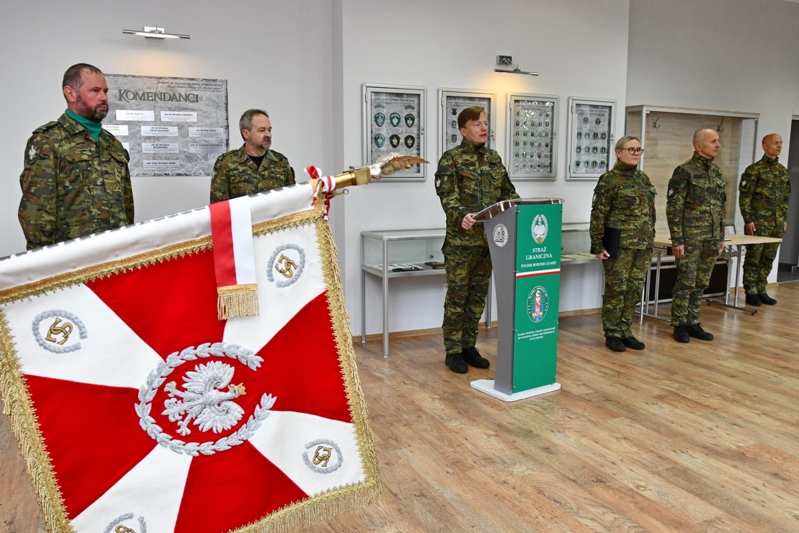 Zdjęcie w galerii na portalu naszraciborz.pl: Śląski Oddział Straży Granicznej z Raciborza zasiliło 42 nowych funkcjonariuszy wiadomości z regionu