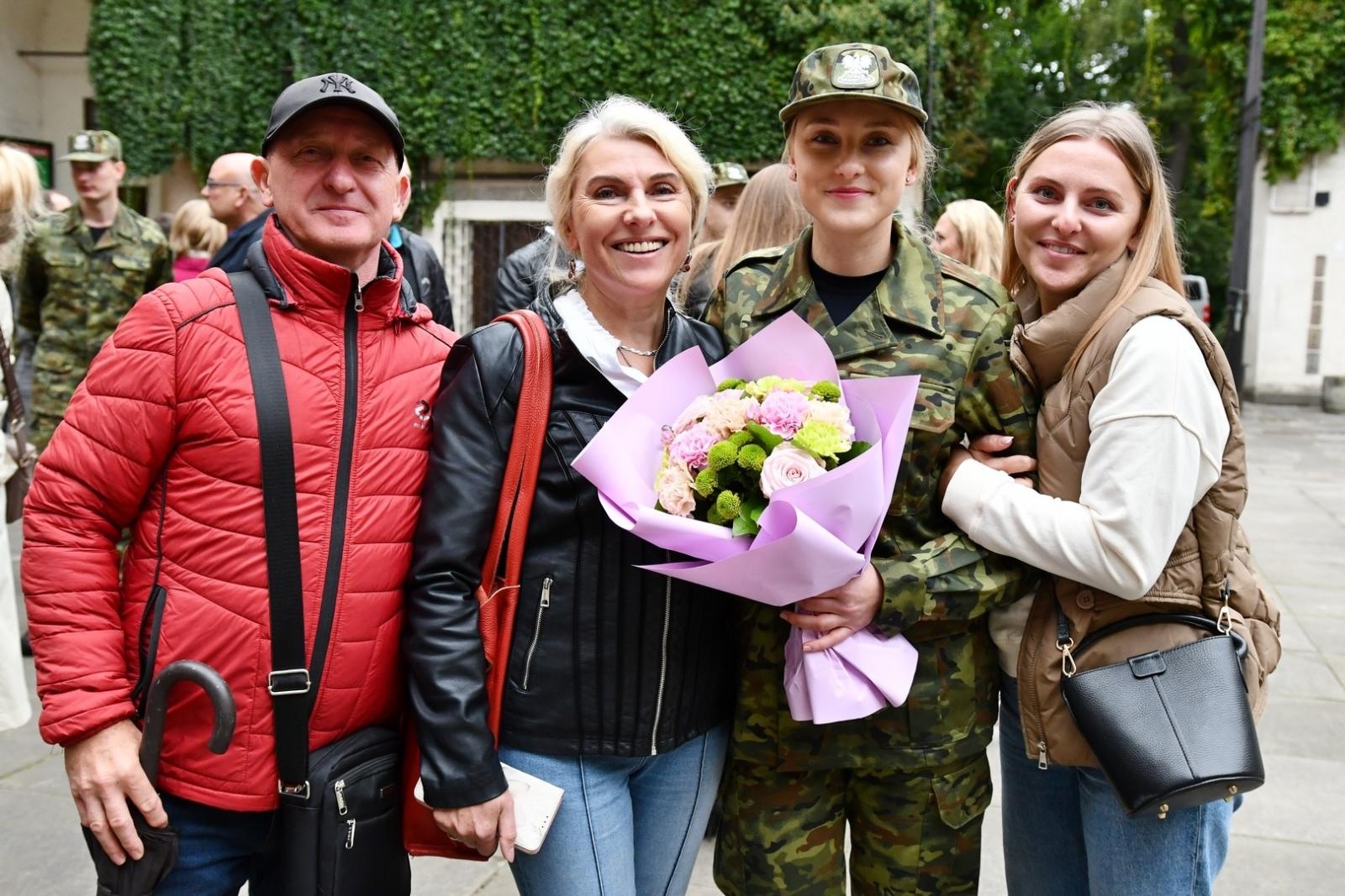 Zdjęcie w galerii na portalu naszraciborz.pl: Śląski Oddział Straży Granicznej z Raciborza zasiliło 42 nowych funkcjonariuszy wiadomości z regionu