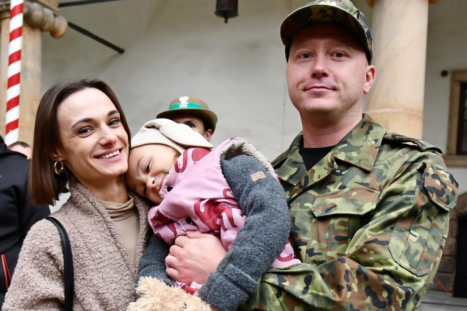 Zdjęcie w galerii na portalu naszraciborz.pl: Śląski Oddział Straży Granicznej z Raciborza zasiliło 42 nowych funkcjonariuszy wiadomości z regionu