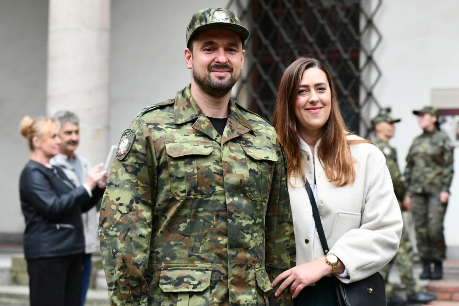 Zdjęcie w galerii na portalu naszraciborz.pl: Śląski Oddział Straży Granicznej z Raciborza zasiliło 42 nowych funkcjonariuszy wiadomości z regionu