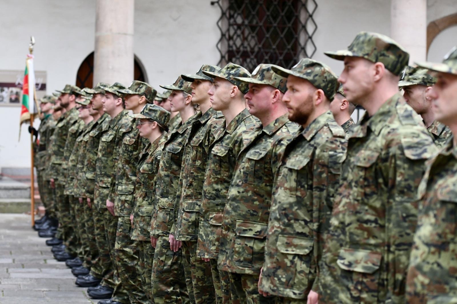 Zdjęcie w galerii na portalu naszraciborz.pl: Śląski Oddział Straży Granicznej z Raciborza zasiliło 42 nowych funkcjonariuszy wiadomości z regionu