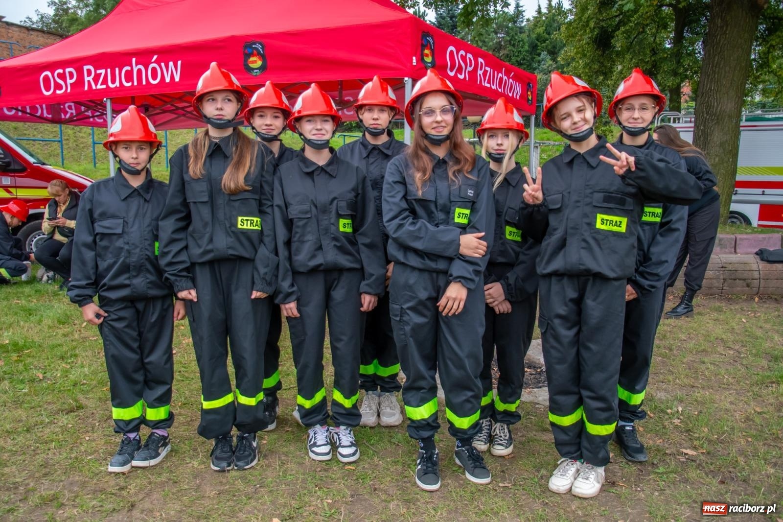 Zdjęcie w galerii na portalu naszraciborz.pl: Strażacka przyjaźń bez granic. Gminne zawody sportowo-pożarnicze w Pogrzebieniu wiadomości z regionu