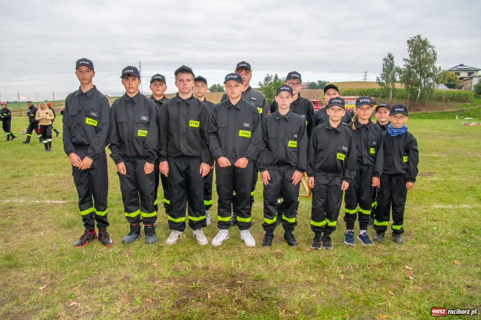 Zdjęcie w galerii na portalu naszraciborz.pl: Strażacka przyjaźń bez granic. Gminne zawody sportowo-pożarnicze w Pogrzebieniu wiadomości z regionu