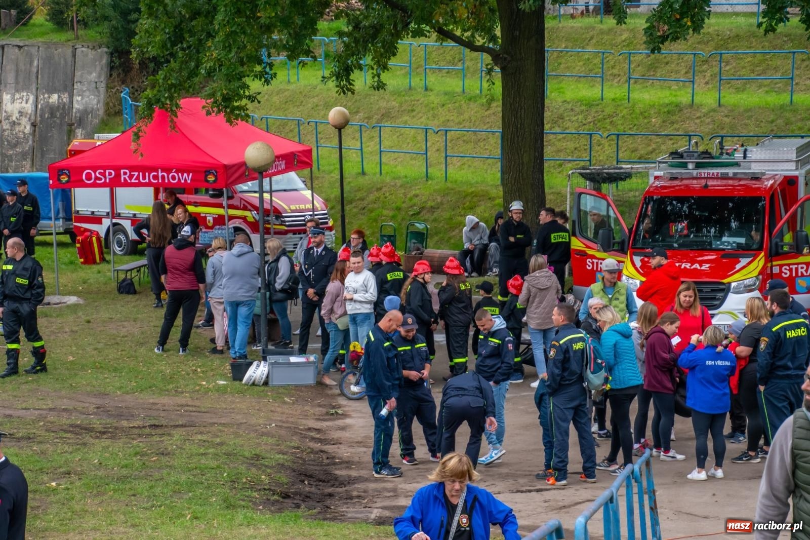 Zdjęcie w galerii na portalu naszraciborz.pl: Strażacka przyjaźń bez granic. Gminne zawody sportowo-pożarnicze w Pogrzebieniu wiadomości z regionu