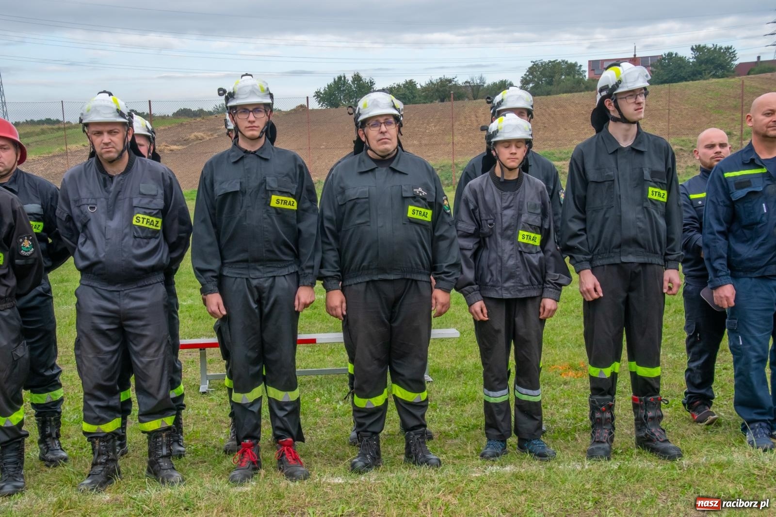 Zdjęcie w galerii na portalu naszraciborz.pl: Strażacka przyjaźń bez granic. Gminne zawody sportowo-pożarnicze w Pogrzebieniu wiadomości z regionu