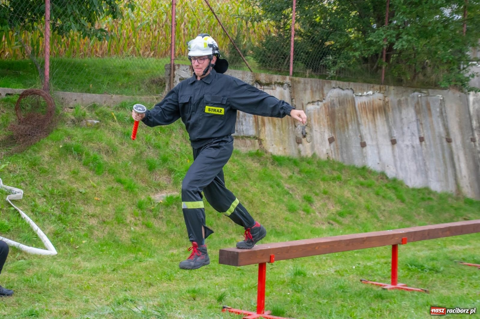 Zdjęcie w galerii na portalu naszraciborz.pl: Strażacka przyjaźń bez granic. Gminne zawody sportowo-pożarnicze w Pogrzebieniu wiadomości z regionu
