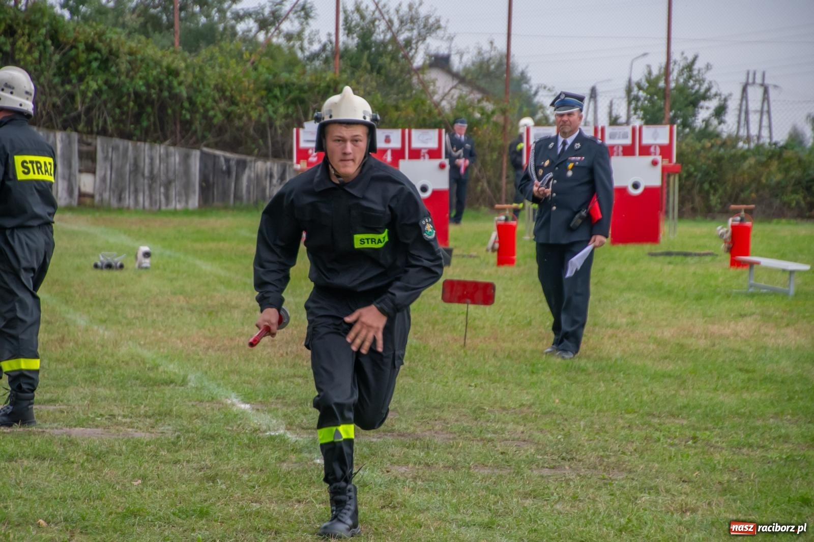 Zdjęcie w galerii na portalu naszraciborz.pl: Strażacka przyjaźń bez granic. Gminne zawody sportowo-pożarnicze w Pogrzebieniu wiadomości z regionu