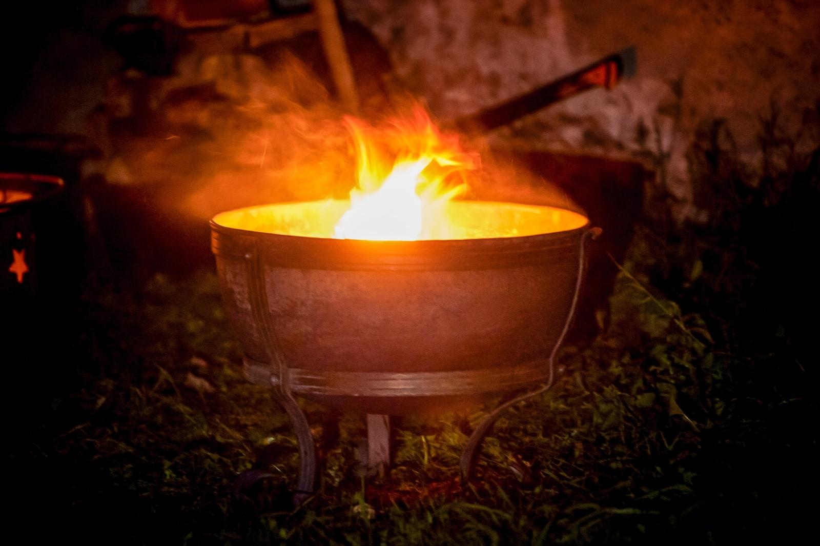 Zdjęcie w galerii na portalu naszraciborz.pl: Ruiny pałacu w Sławikowie rozświetlone – I Noc Eickstedtów za nami [FOTO i WIDEO] wiadomości z regionu