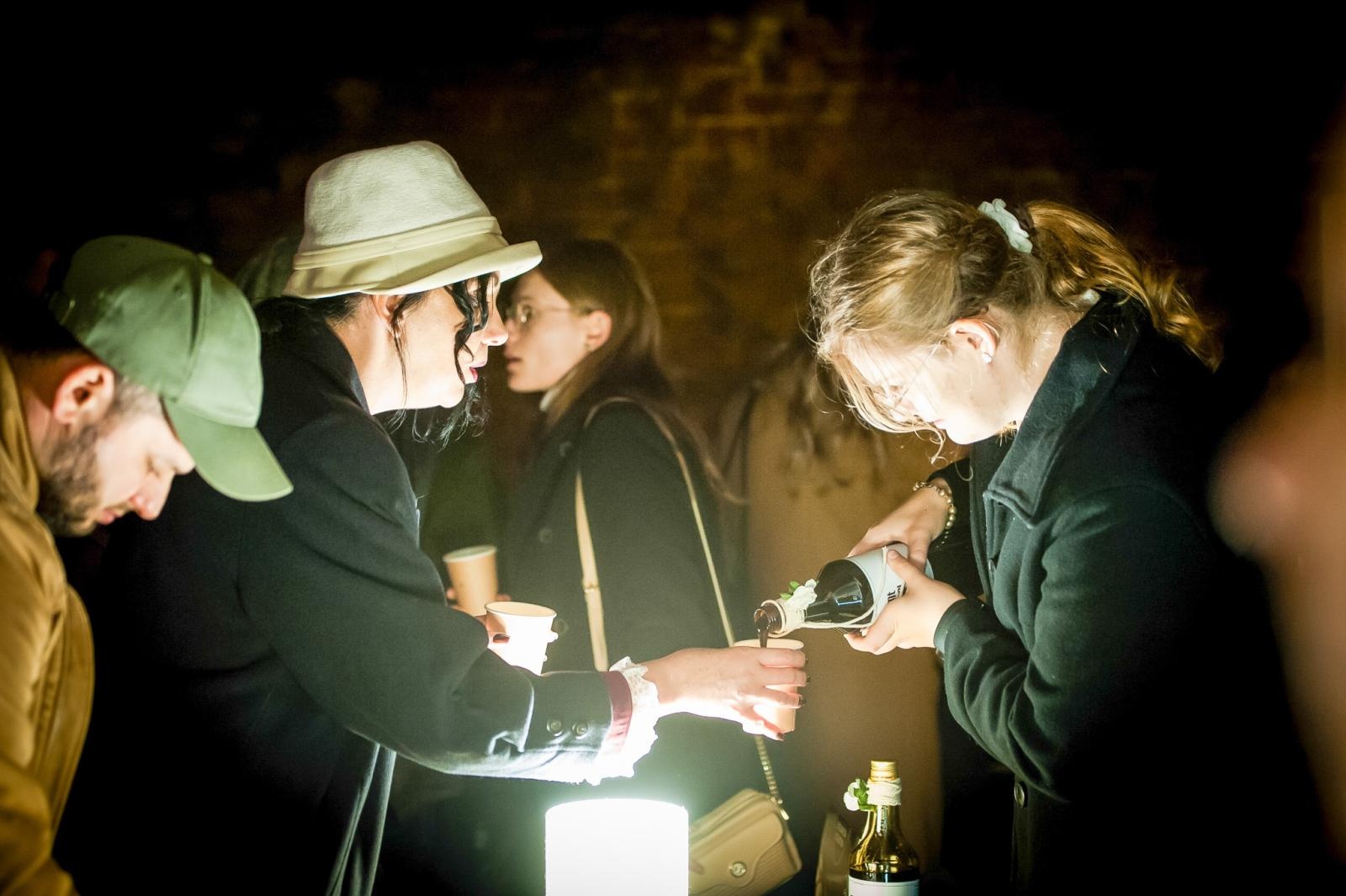 Zdjęcie w galerii na portalu naszraciborz.pl: Ruiny pałacu w Sławikowie rozświetlone – I Noc Eickstedtów za nami [FOTO i WIDEO] wiadomości z regionu