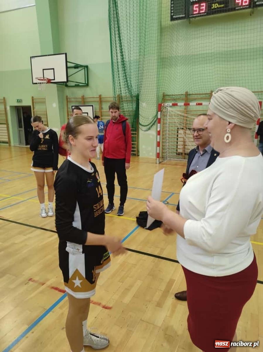 Zdjęcie w galerii na portalu naszraciborz.pl: Koszykówka: Turniej o puchar Starosty. Raciborzanki okazały gościnność [FOTO i WIDEO] wiadomości z regionu