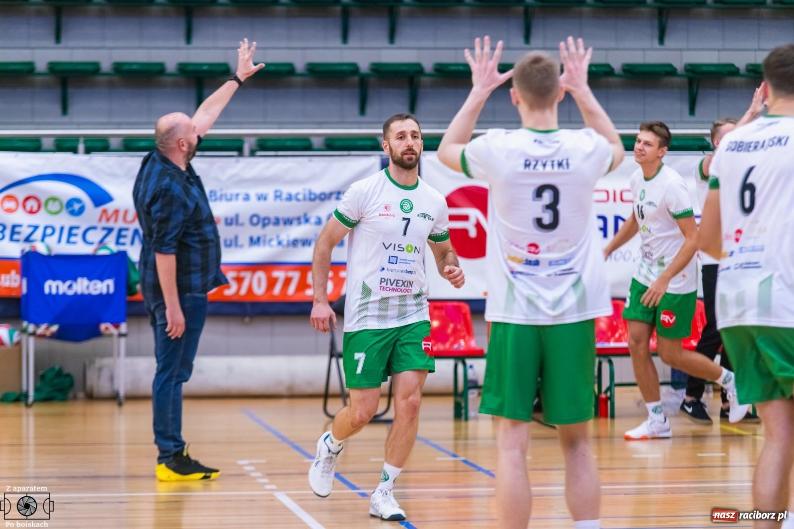 Zdjęcie w galerii na portalu naszraciborz.pl: Ruszył nowy sezon w I lidze siatkówki. Dreszczowiec bez happy endu na inaugurację w Raciborzu [FOTO i WIDEO] wiadomości z regionu