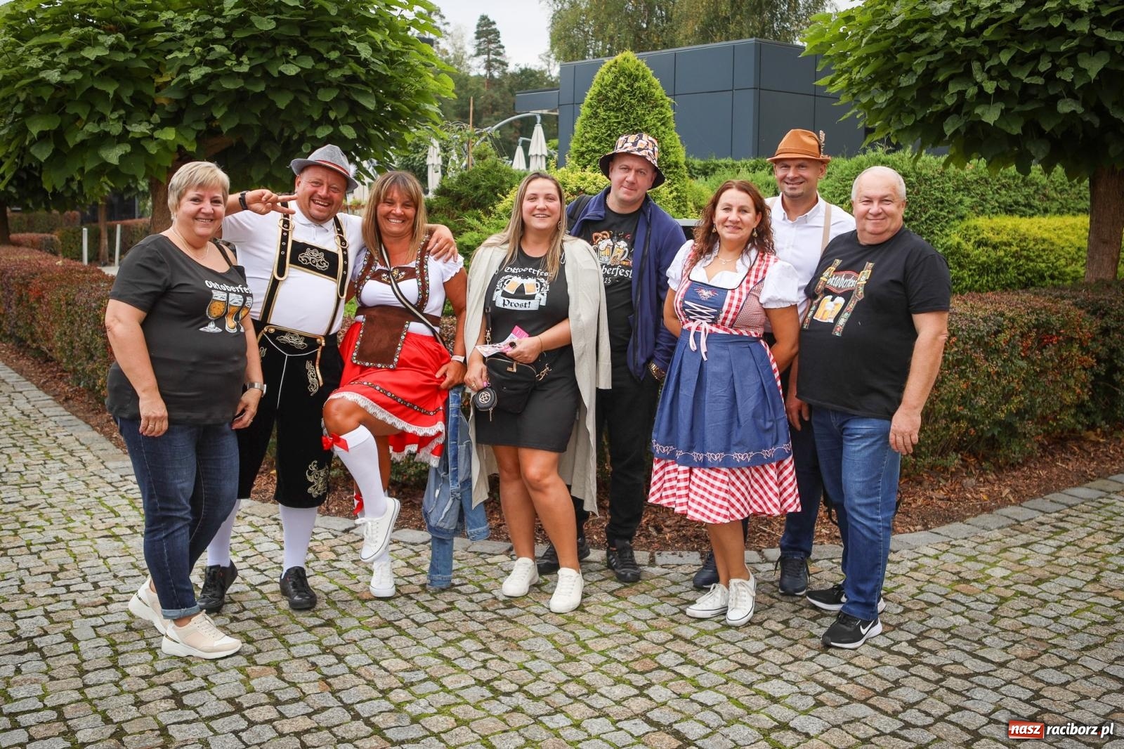 Zdjęcie w galerii na portalu naszraciborz.pl: Szymocice świętowały 25 lat Oktoberfestu. Na scenie Toby i Francesco Napoli [FOTO] wiadomości z regionu