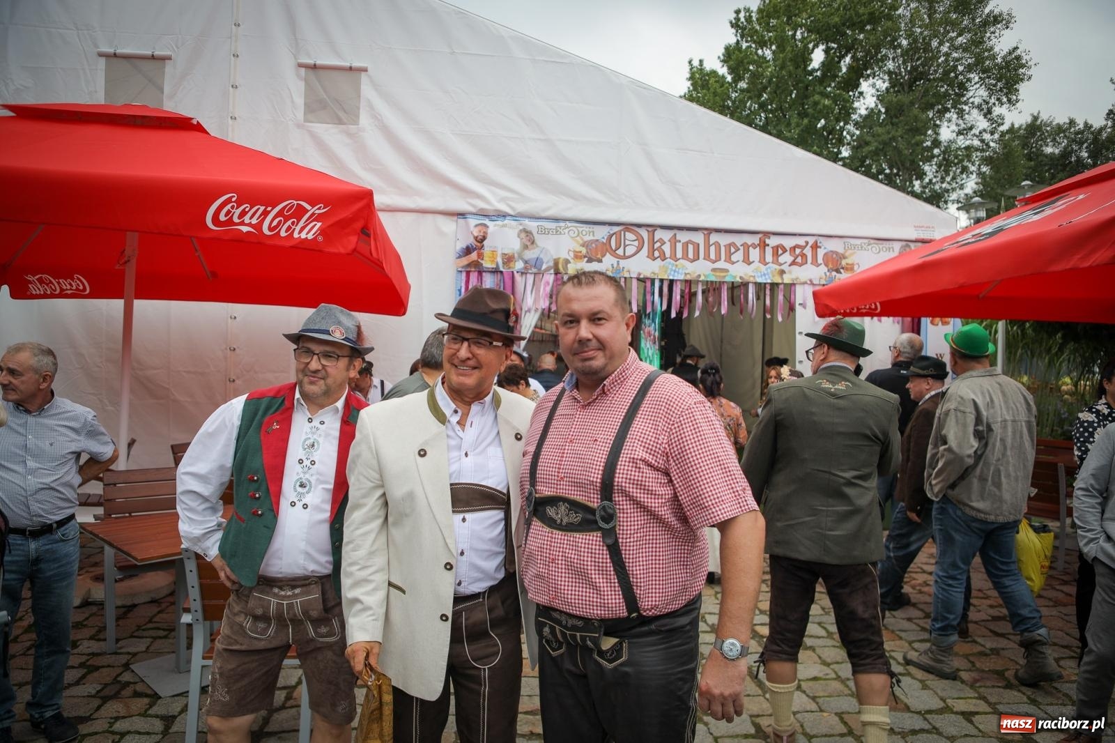 Zdjęcie w galerii na portalu naszraciborz.pl: Szymocice świętowały 25 lat Oktoberfestu. Na scenie Toby i Francesco Napoli [FOTO] wiadomości z regionu