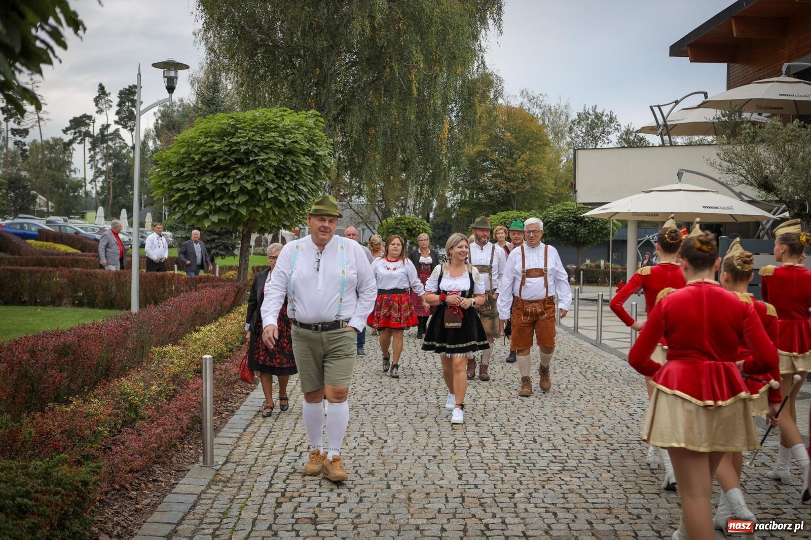 Zdjęcie w galerii na portalu naszraciborz.pl: Szymocice świętowały 25 lat Oktoberfestu. Na scenie Toby i Francesco Napoli [FOTO] wiadomości z regionu