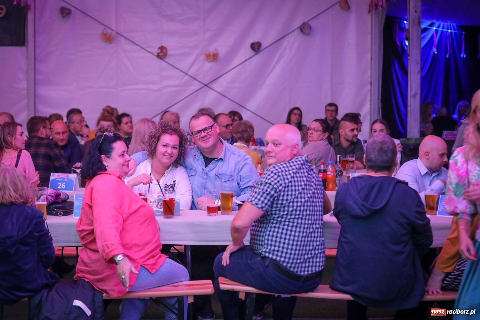 Zdjęcie w galerii na portalu naszraciborz.pl: Szymocice świętowały 25 lat Oktoberfestu. Na scenie Toby i Francesco Napoli [FOTO] wiadomości z regionu