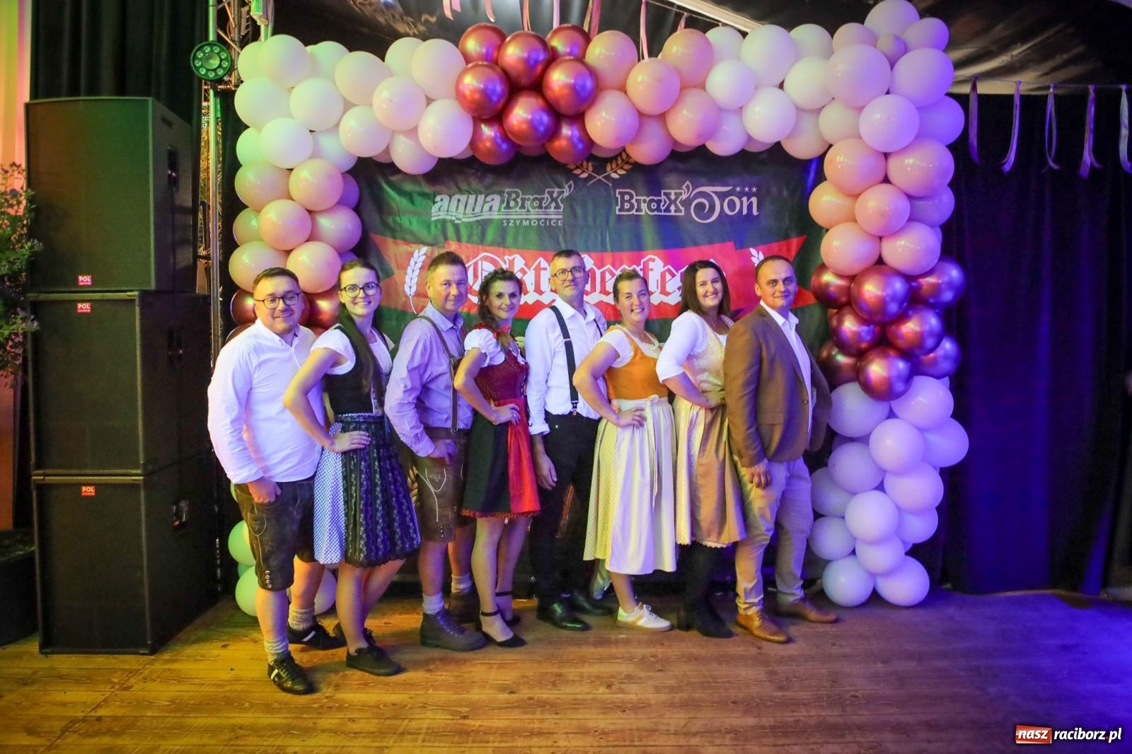 Zdjęcie w galerii na portalu naszraciborz.pl: Szymocice świętowały 25 lat Oktoberfestu. Na scenie Toby i Francesco Napoli [FOTO] wiadomości z regionu
