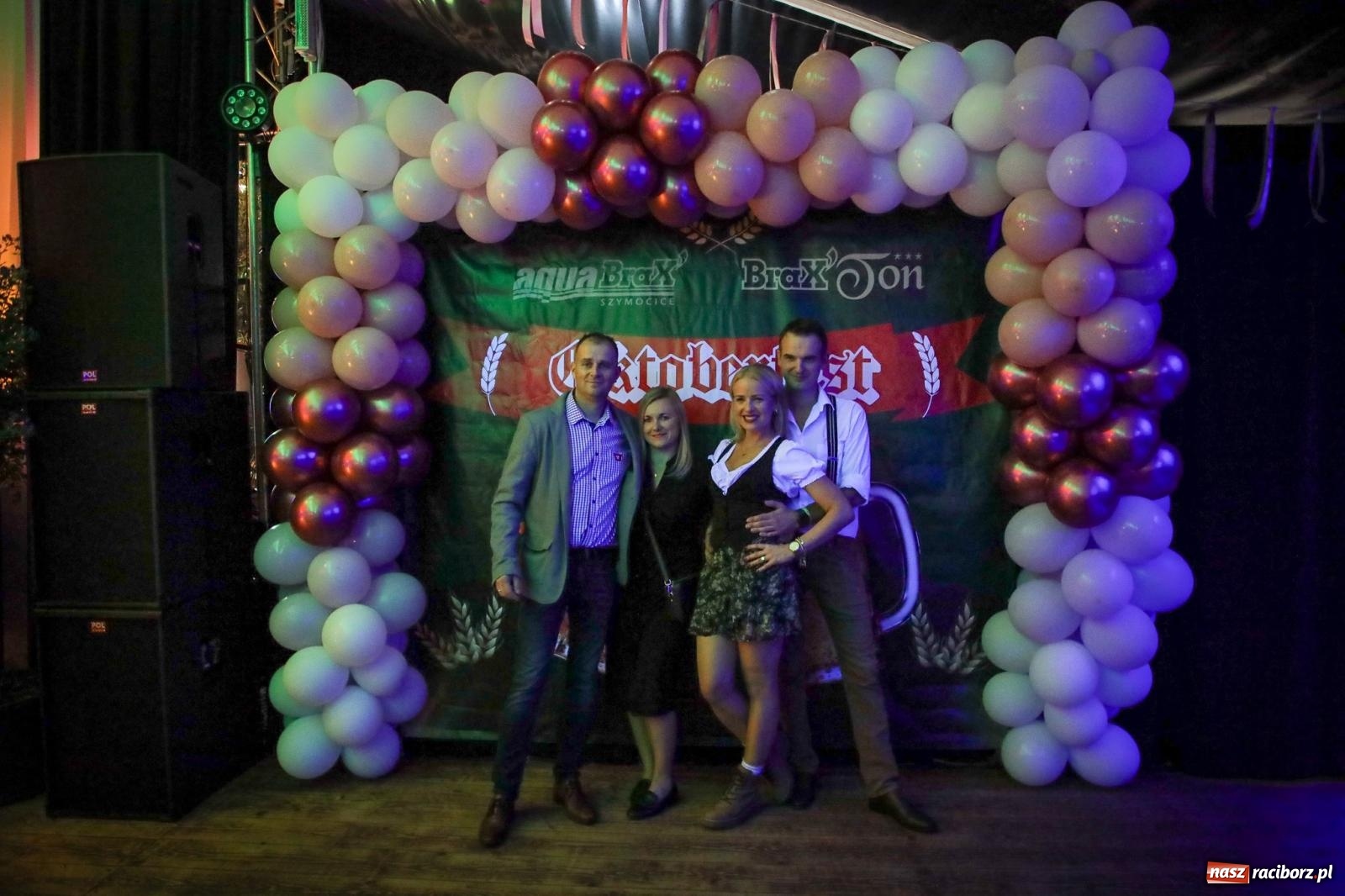 Zdjęcie w galerii na portalu naszraciborz.pl: Szymocice świętowały 25 lat Oktoberfestu. Na scenie Toby i Francesco Napoli [FOTO] wiadomości z regionu