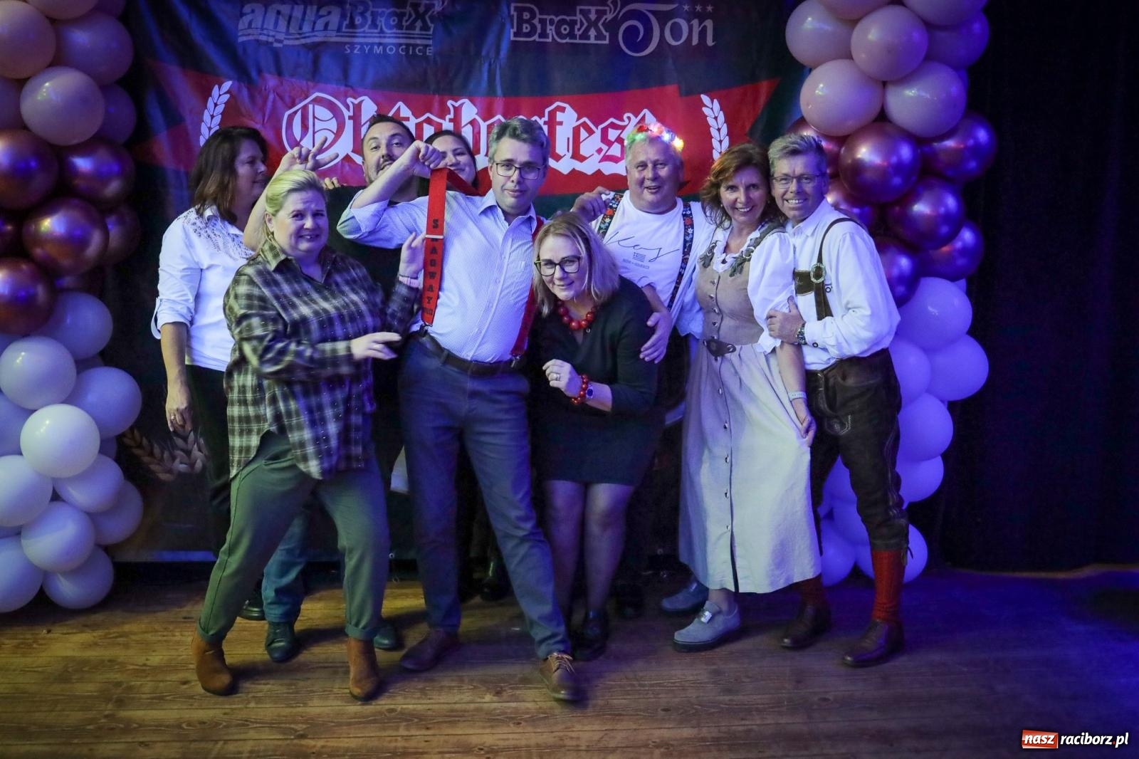 Zdjęcie w galerii na portalu naszraciborz.pl: Szymocice świętowały 25 lat Oktoberfestu. Na scenie Toby i Francesco Napoli [FOTO] wiadomości z regionu