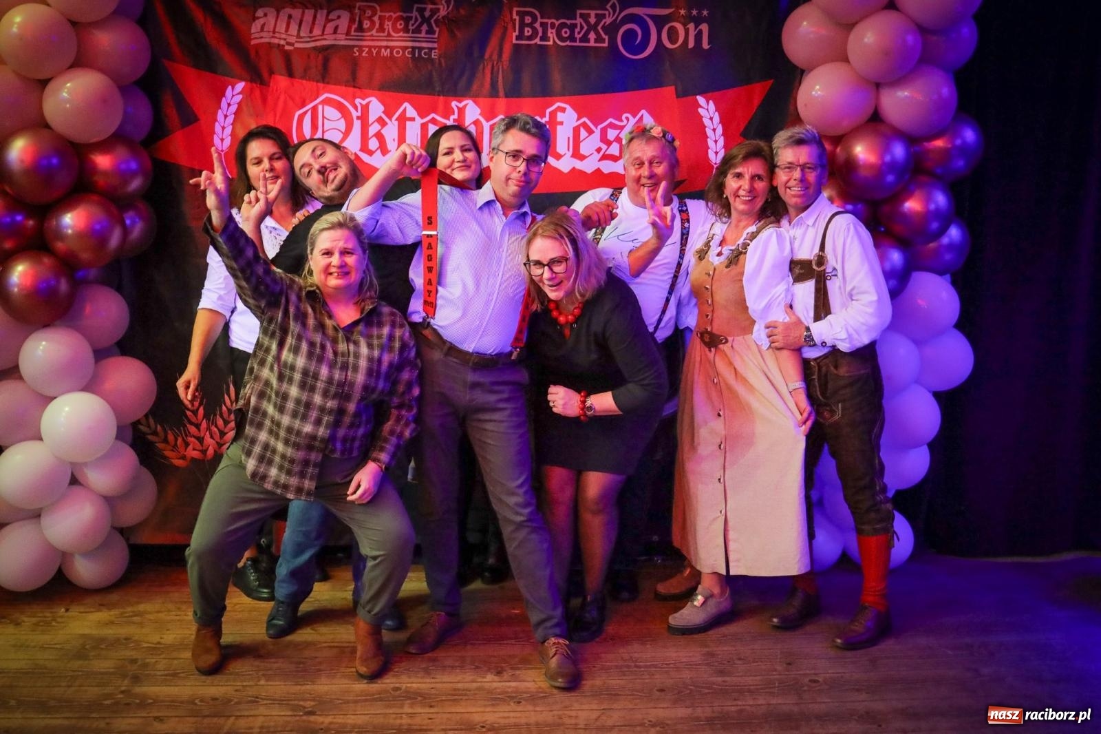 Zdjęcie w galerii na portalu naszraciborz.pl: Szymocice świętowały 25 lat Oktoberfestu. Na scenie Toby i Francesco Napoli [FOTO] wiadomości z regionu