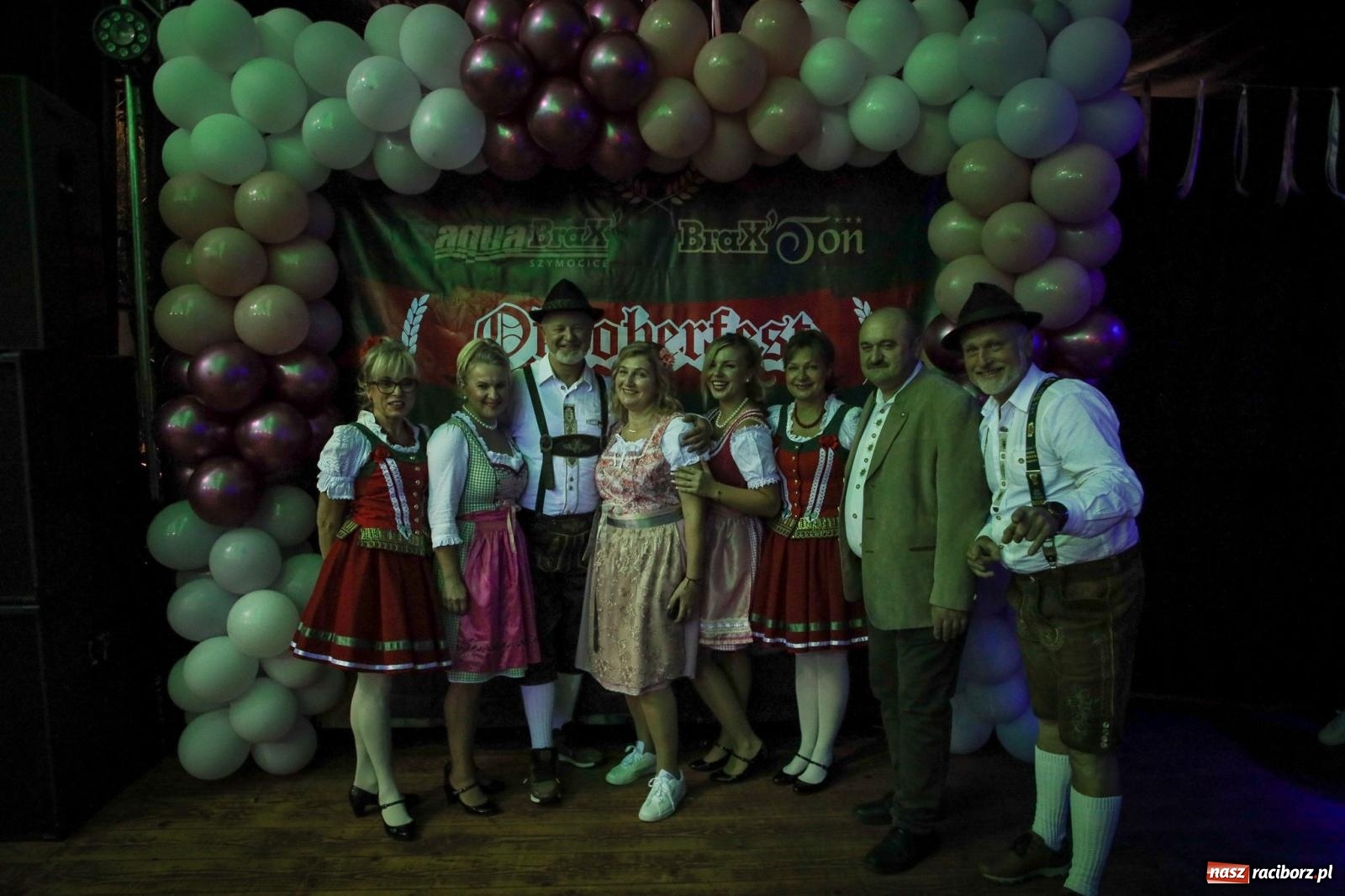 Zdjęcie w galerii na portalu naszraciborz.pl: Szymocice świętowały 25 lat Oktoberfestu. Na scenie Toby i Francesco Napoli [FOTO] wiadomości z regionu