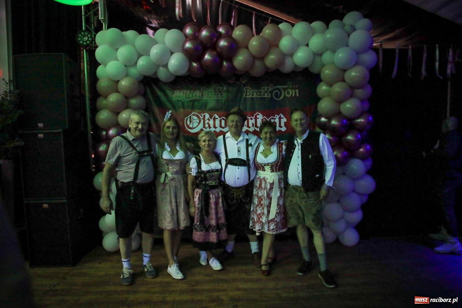 Zdjęcie w galerii na portalu naszraciborz.pl: Szymocice świętowały 25 lat Oktoberfestu. Na scenie Toby i Francesco Napoli [FOTO] wiadomości z regionu