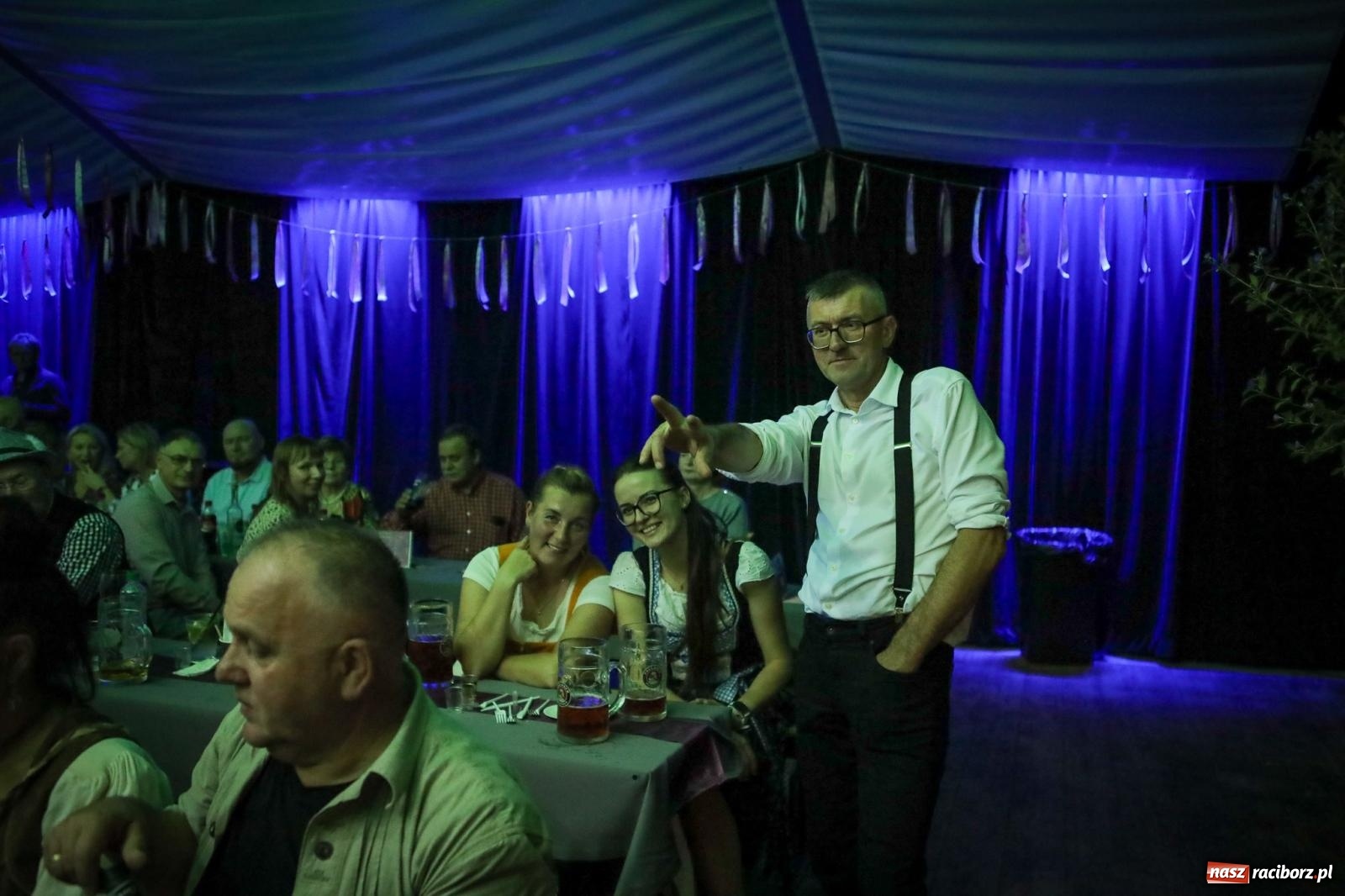 Zdjęcie w galerii na portalu naszraciborz.pl: Szymocice świętowały 25 lat Oktoberfestu. Na scenie Toby i Francesco Napoli [FOTO] wiadomości z regionu