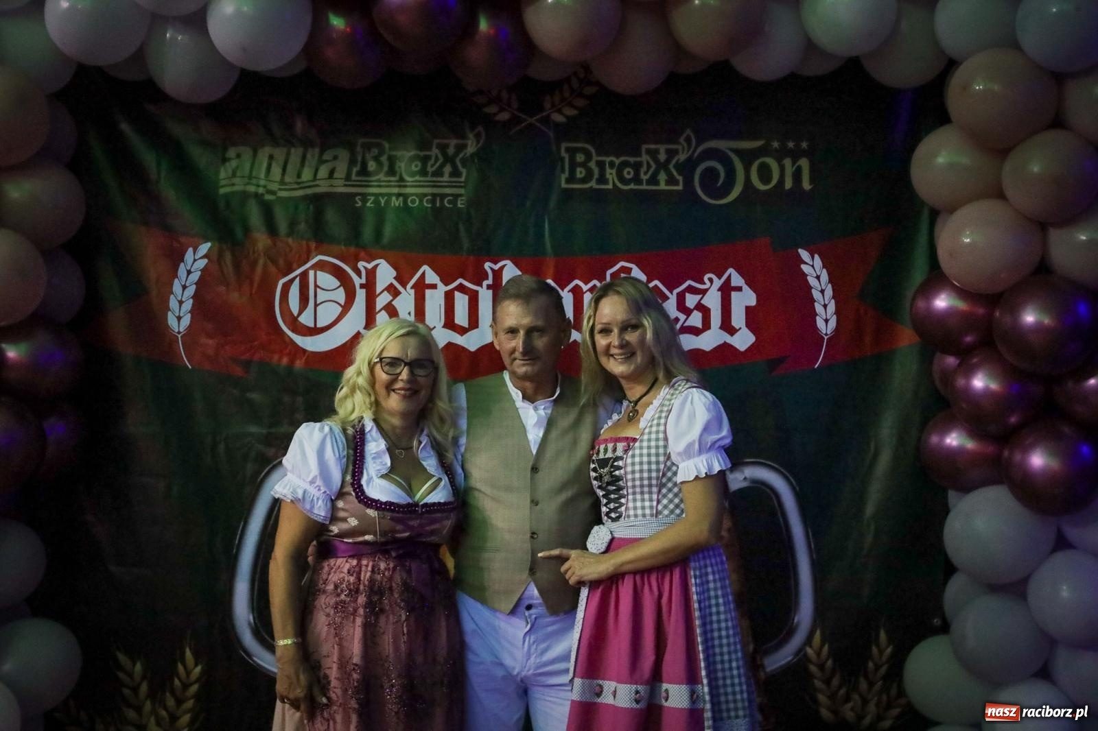 Zdjęcie w galerii na portalu naszraciborz.pl: Szymocice świętowały 25 lat Oktoberfestu. Na scenie Toby i Francesco Napoli [FOTO] wiadomości z regionu