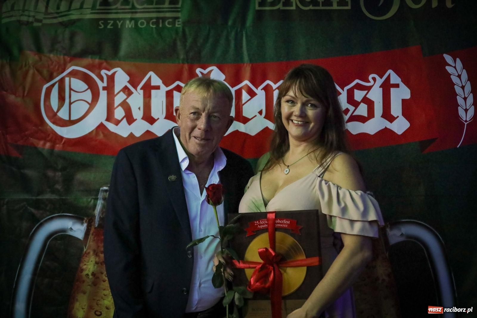 Zdjęcie w galerii na portalu naszraciborz.pl: Szymocice świętowały 25 lat Oktoberfestu. Na scenie Toby i Francesco Napoli [FOTO] wiadomości z regionu