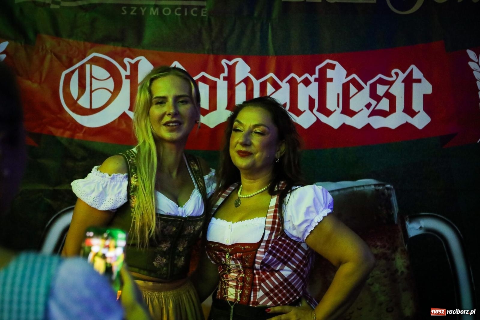Zdjęcie w galerii na portalu naszraciborz.pl: Szymocice świętowały 25 lat Oktoberfestu. Na scenie Toby i Francesco Napoli [FOTO] wiadomości z regionu