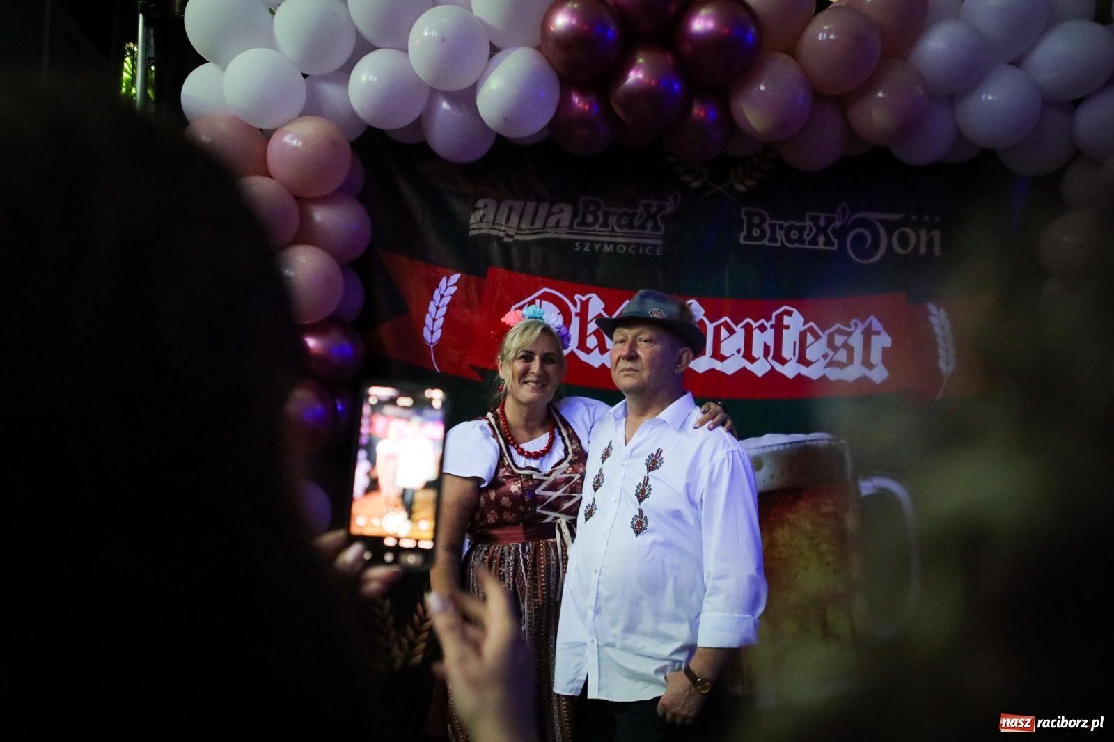 Zdjęcie w galerii na portalu naszraciborz.pl: Szymocice świętowały 25 lat Oktoberfestu. Na scenie Toby i Francesco Napoli [FOTO] wiadomości z regionu
