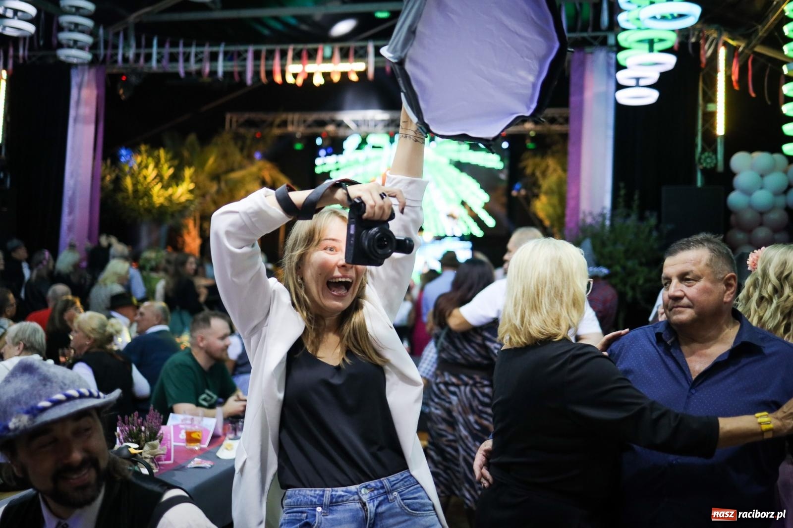Zdjęcie w galerii na portalu naszraciborz.pl: Szymocice świętowały 25 lat Oktoberfestu. Na scenie Toby i Francesco Napoli [FOTO] wiadomości z regionu