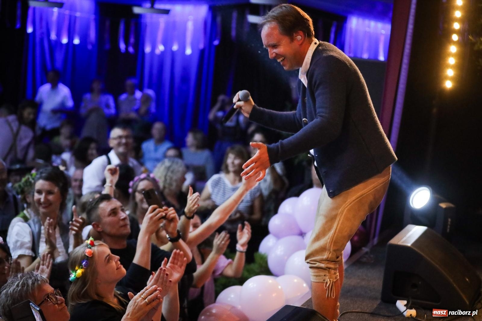 Zdjęcie w galerii na portalu naszraciborz.pl: Szymocice świętowały 25 lat Oktoberfestu. Na scenie Toby i Francesco Napoli [FOTO] wiadomości z regionu