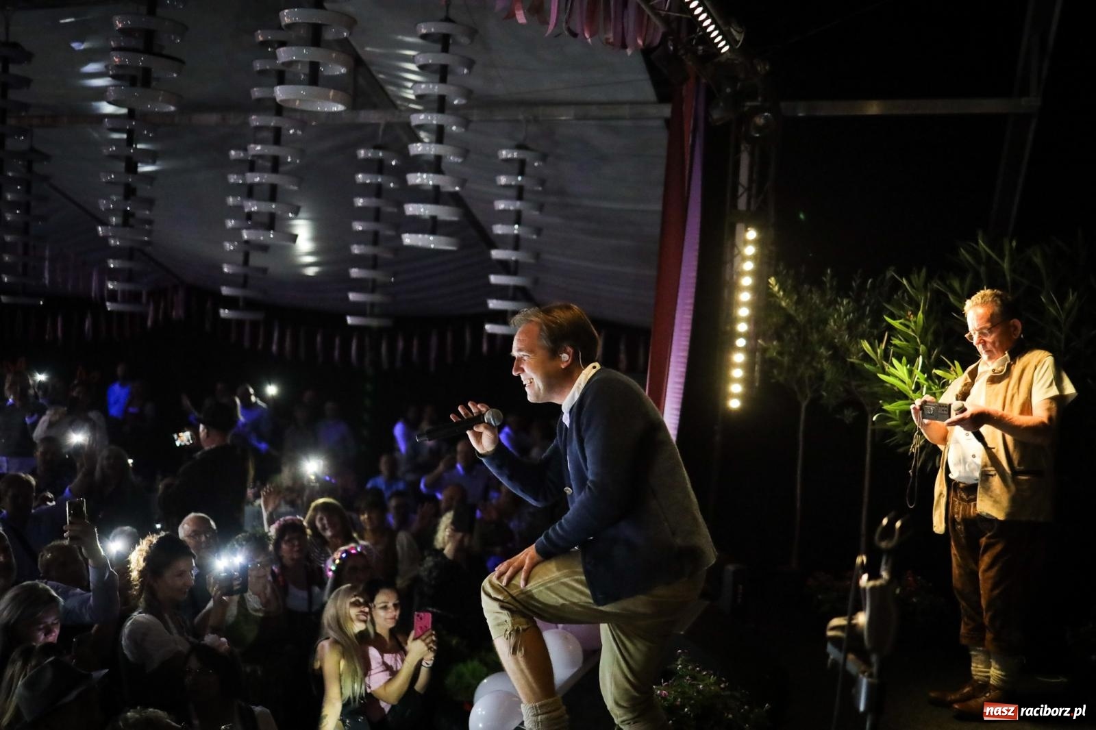 Zdjęcie w galerii na portalu naszraciborz.pl: Szymocice świętowały 25 lat Oktoberfestu. Na scenie Toby i Francesco Napoli [FOTO] wiadomości z regionu