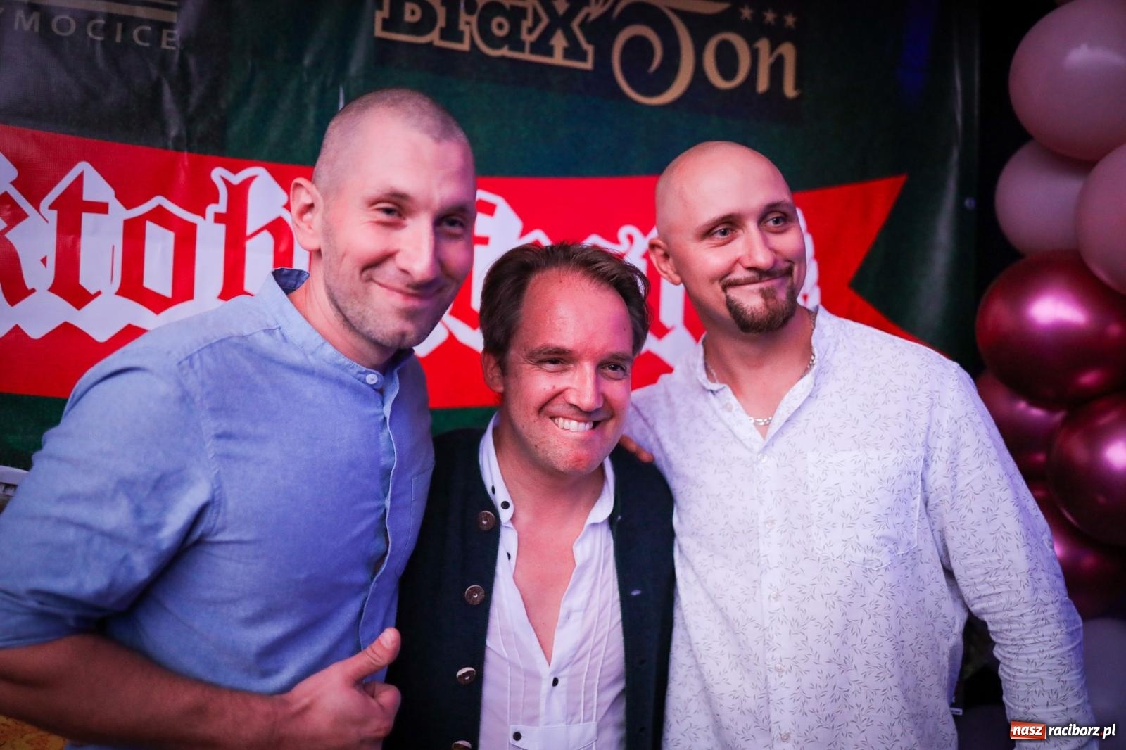 Zdjęcie w galerii na portalu naszraciborz.pl: Szymocice świętowały 25 lat Oktoberfestu. Na scenie Toby i Francesco Napoli [FOTO] wiadomości z regionu