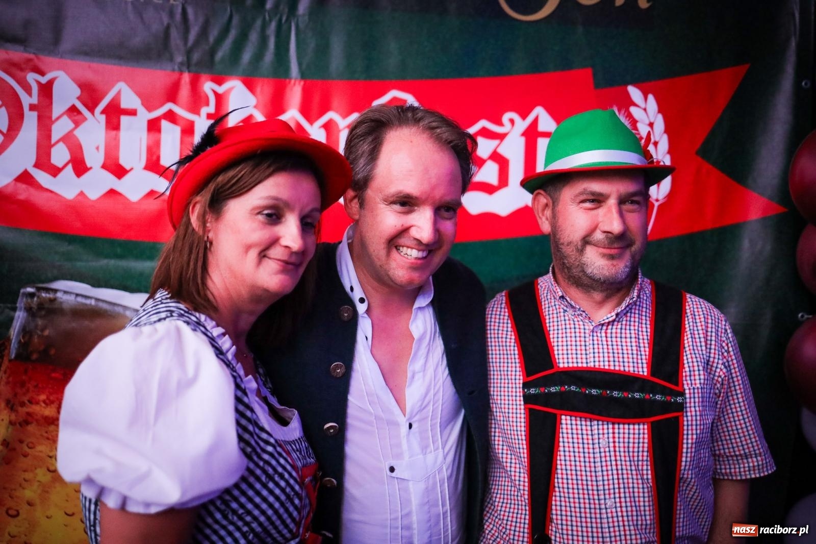 Zdjęcie w galerii na portalu naszraciborz.pl: Szymocice świętowały 25 lat Oktoberfestu. Na scenie Toby i Francesco Napoli [FOTO] wiadomości z regionu