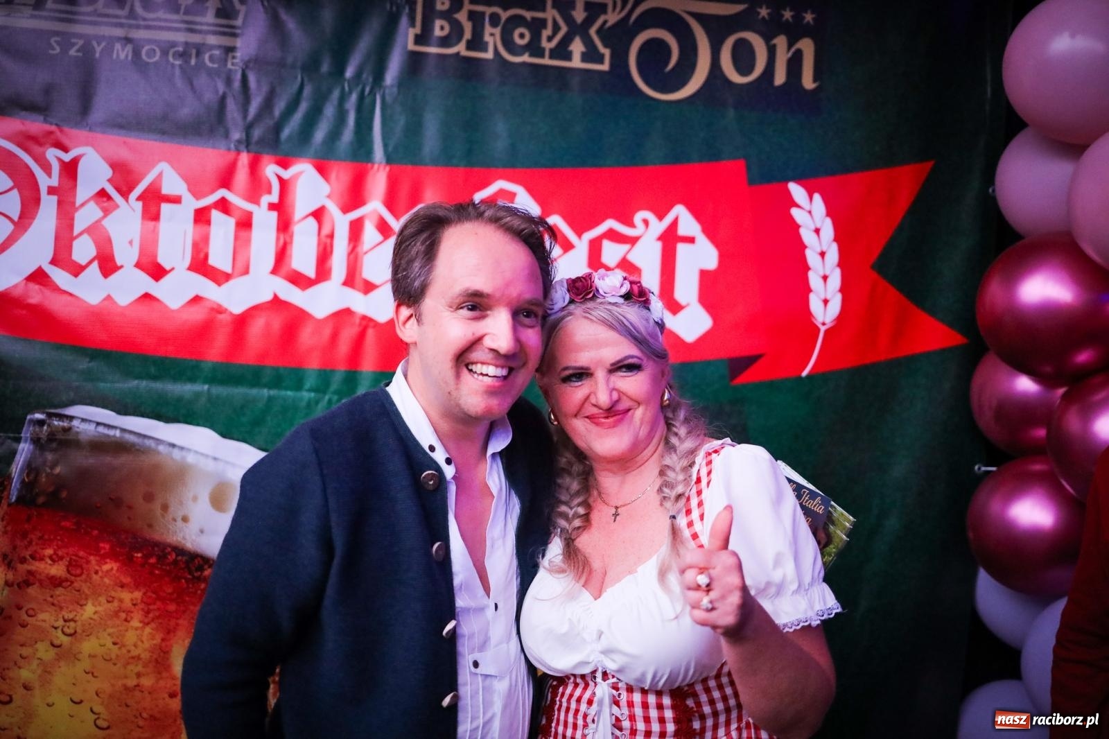 Zdjęcie w galerii na portalu naszraciborz.pl: Szymocice świętowały 25 lat Oktoberfestu. Na scenie Toby i Francesco Napoli [FOTO] wiadomości z regionu