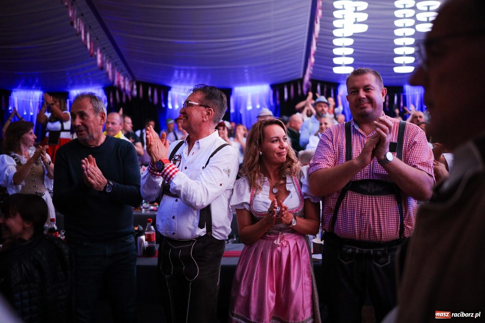 Zdjęcie w galerii na portalu naszraciborz.pl: Szymocice świętowały 25 lat Oktoberfestu. Na scenie Toby i Francesco Napoli [FOTO] wiadomości z regionu