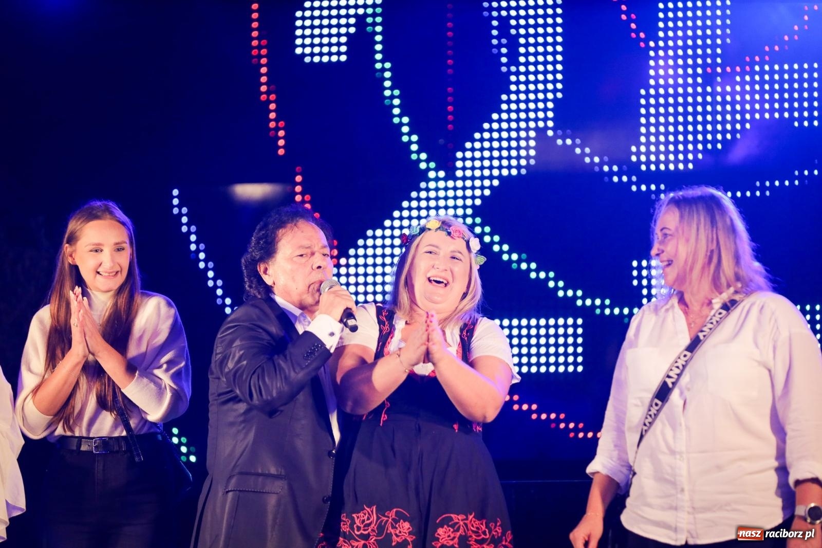 Zdjęcie w galerii na portalu naszraciborz.pl: Szymocice świętowały 25 lat Oktoberfestu. Na scenie Toby i Francesco Napoli [FOTO] wiadomości z regionu