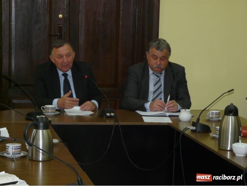 Zdjęcie w galerii na portalu naszraciborz.pl: Spotkanie w sprawie kolei wiadomości z regionu