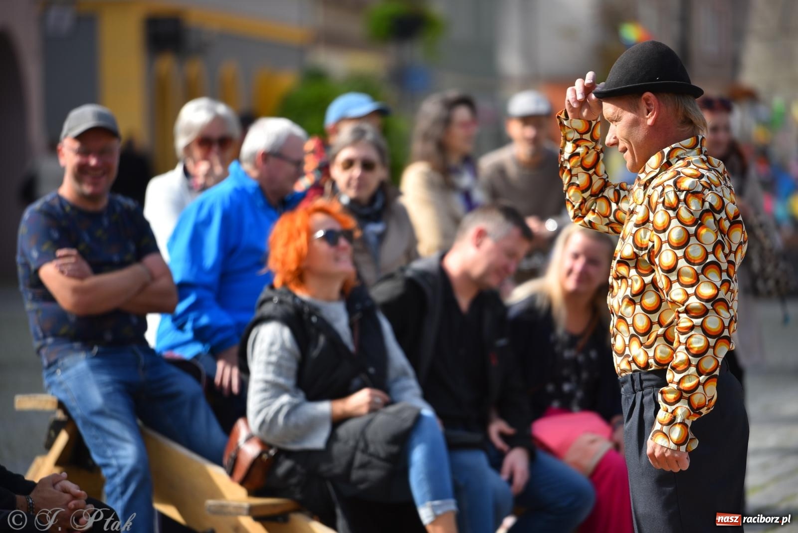 Zdjęcie w galerii na portalu naszraciborz.pl: Pozor, už nemôžem - spektakl na raciborskim Rynku [FOTO i WIDEO] wiadomości z regionu