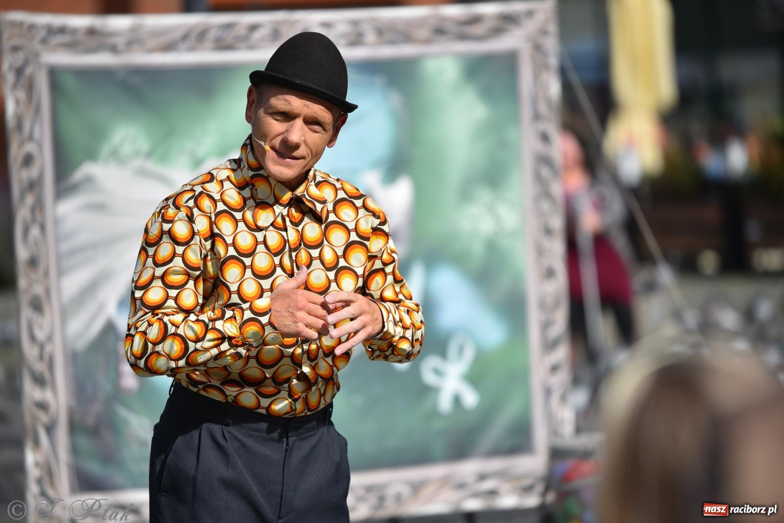 Zdjęcie w galerii na portalu naszraciborz.pl: Pozor, už nemôžem - spektakl na raciborskim Rynku [FOTO i WIDEO] wiadomości z regionu