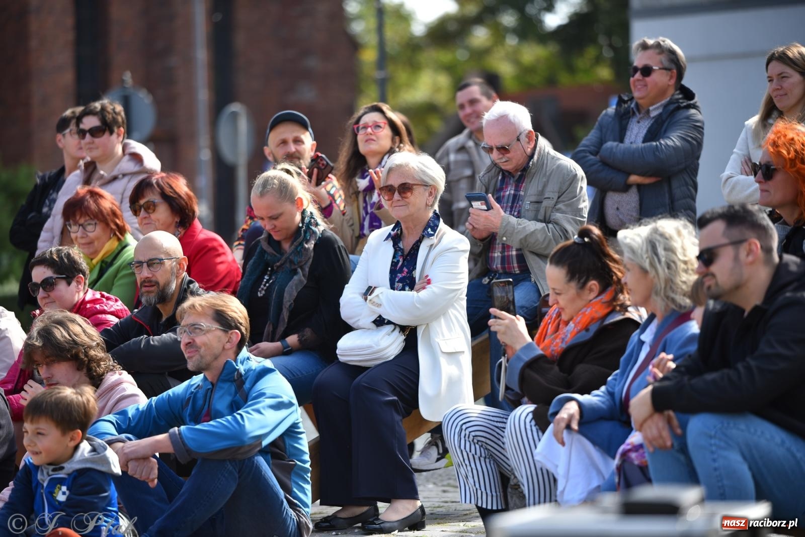 Zdjęcie w galerii na portalu naszraciborz.pl: Pozor, už nemôžem - spektakl na raciborskim Rynku [FOTO i WIDEO] wiadomości z regionu